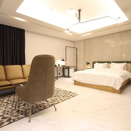 Hotel Eco Stay Jeonju Eksteriør billede