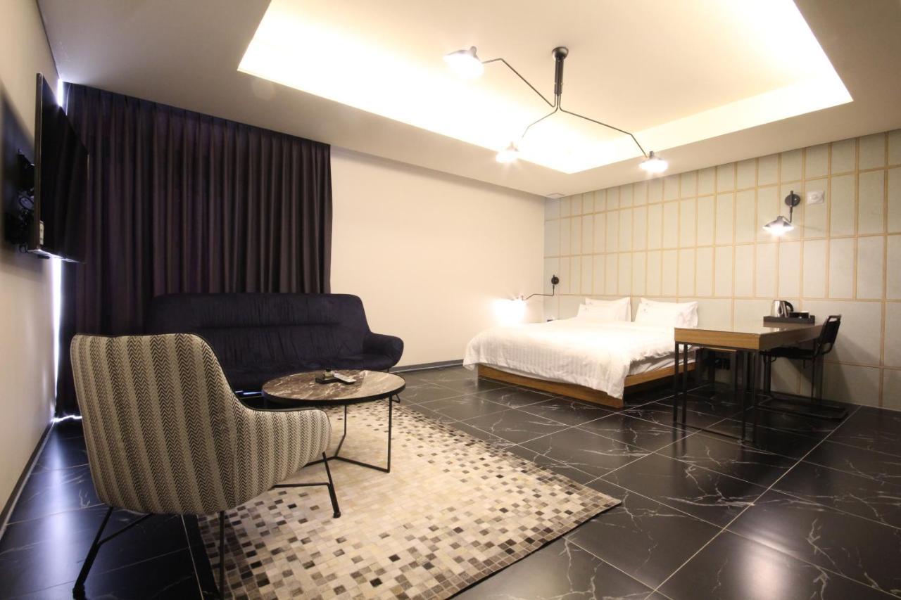 Hotel Eco Stay Jeonju Eksteriør billede